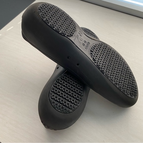 Crocs Marnie Slip On Flats - Picture 5 of 6